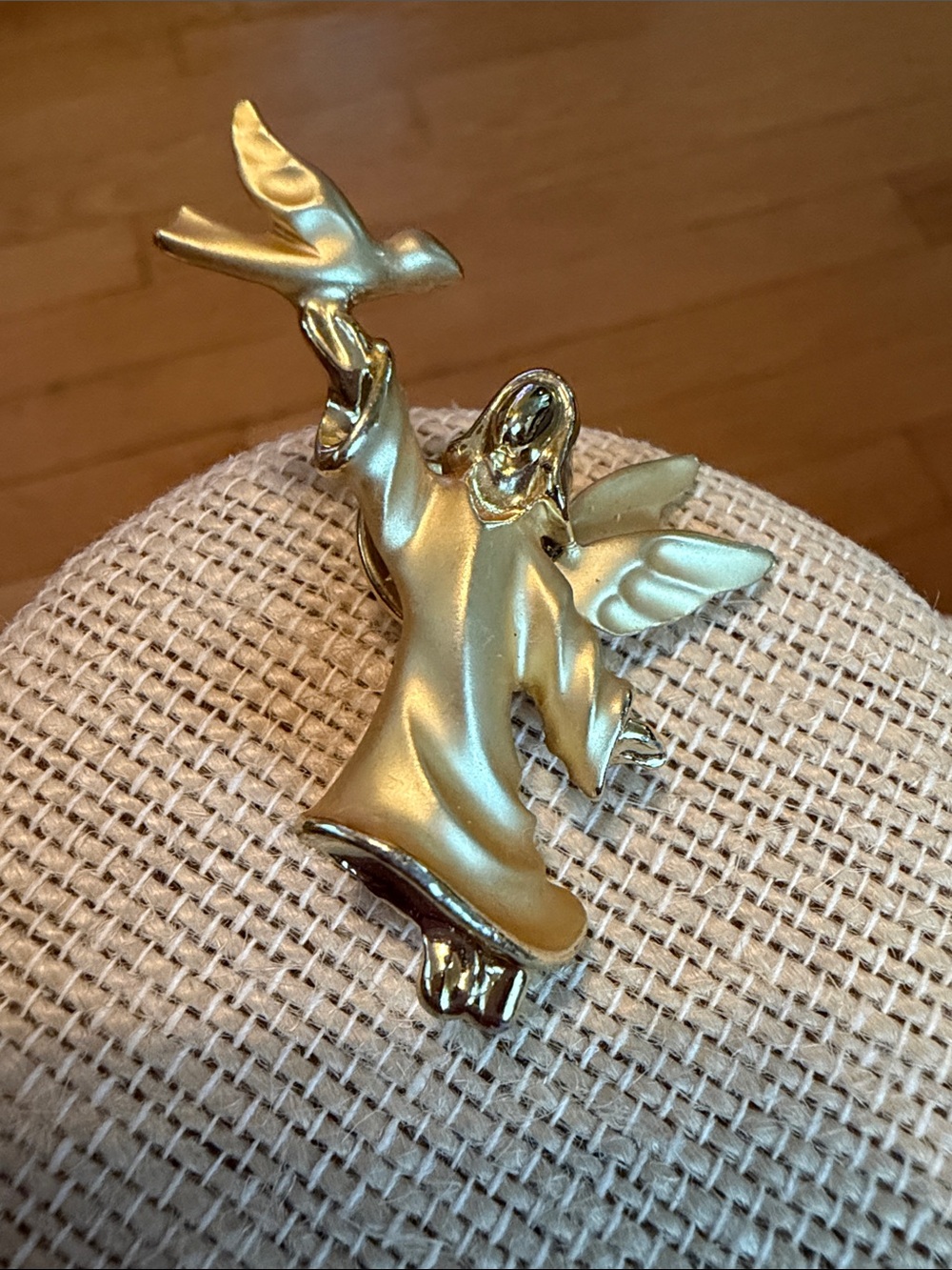 Giusti gold tone Angel holding dove brooch pin